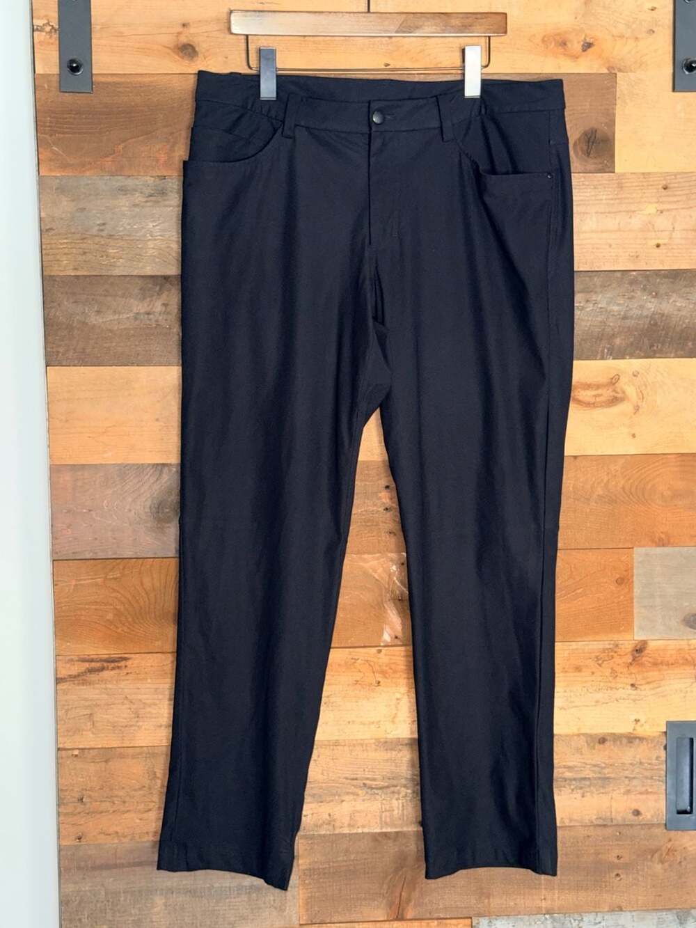 Lululemon Men's Size 36 ABC 5-Pocket Pant 0764